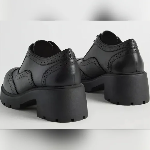 Torrid Lug Sole Oxford Loafers - Picture 5 of 7